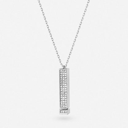 A Hidden “I Love You” Necklace She’ll Never Forget